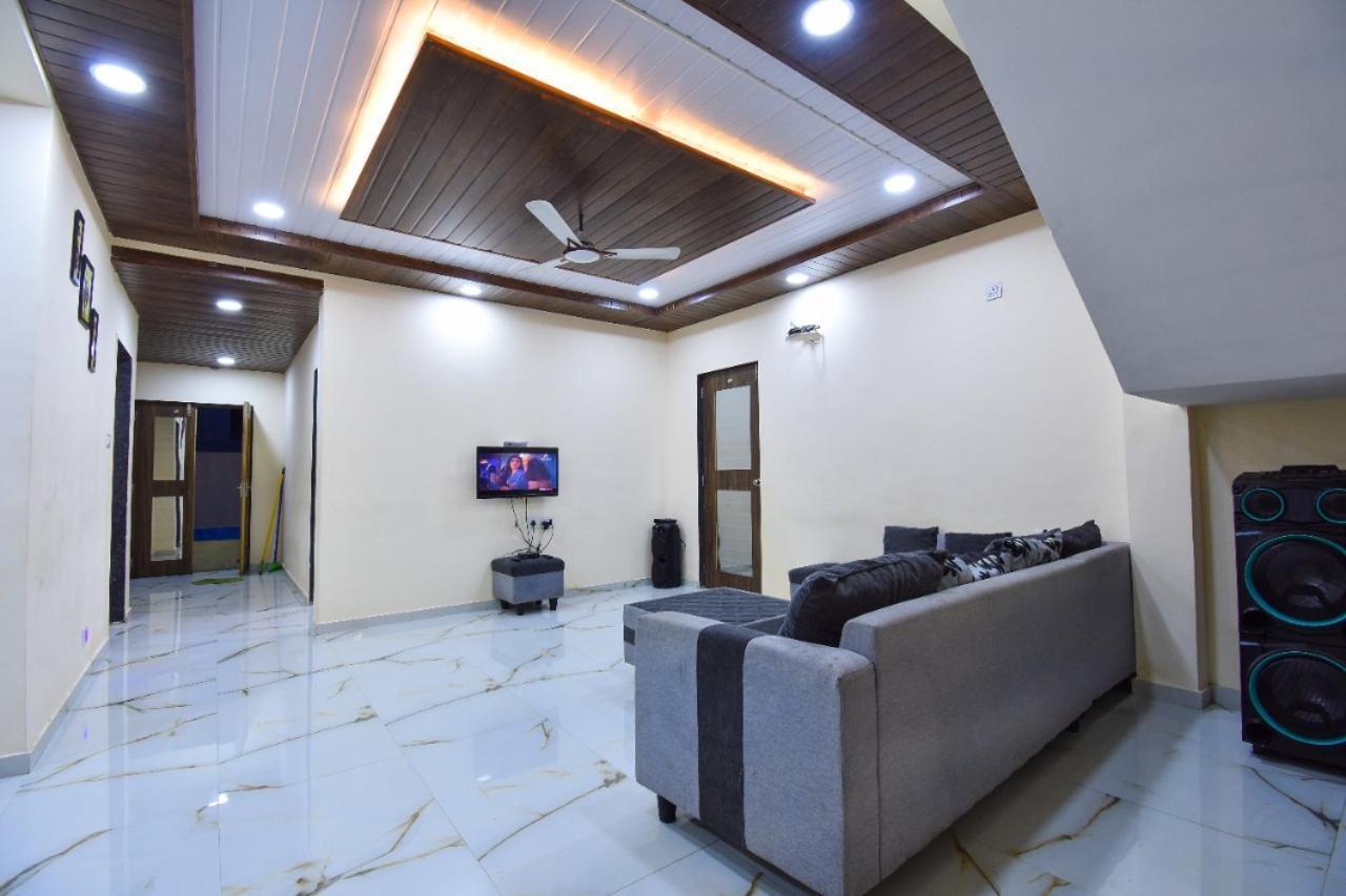 Prarthana 4Bhk Villa Лонавала Екстериор снимка